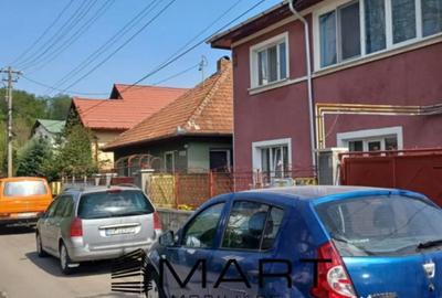 Casă cu 6 camere cu Canalizare în Noua - 4