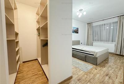 Apartament cu 2 camere decomandat, mobilat în Tractorul - 3