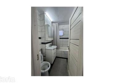 Apartament cu 3 camere în Traian