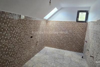 Casă cu 4 camere în Ipotești - 3