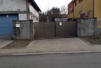 Casă cu 4 camere în Hunedoara - 1