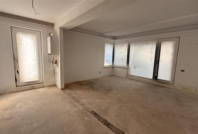 Apartament cu 4 camere decomandat în Unirii - 2