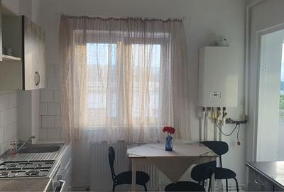 Apartament cu 2 camere decomandat în Central - 2
