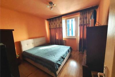 DAMBOVITA - ETAJ 4 - LIFT - 3 cam - decomandat - centrala proprie - clima - 2