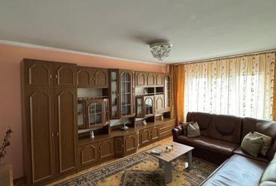 Apartament cu 2 camere decomandat în Central - 1