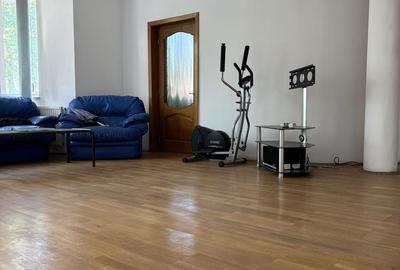 Casă cu 4 camere cu Teren 400 Mp în Gruia - 3