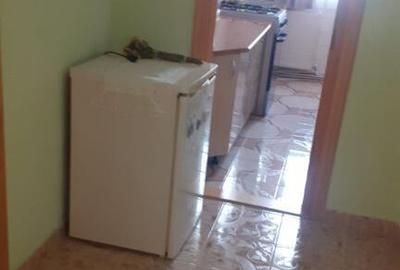 Vand apartament 3 camere Vand apartament 3 camere - 2