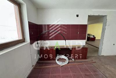 Casă cu Canalizare în Tureni - 15