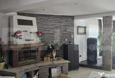 Casă cu 5 camere cu Teren 2800 Mp în Central