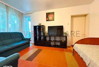 Apartament cu 3 camere semidecomandat în Cotroceni