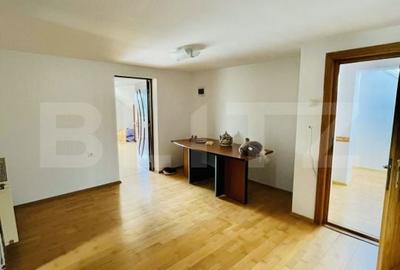 Apartament cu 3 camere în Calea Moldovei - 11