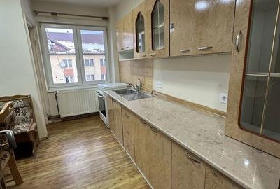 Apartament cu 2 camere decomandat în Central - 8