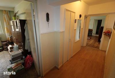 Apartament cu 3 camere în Central - 11