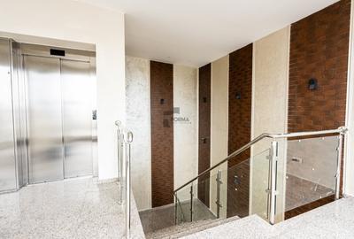 Spațiu comercial, de 1,078 mp, în Central - 10