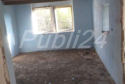 Casă cu 2 camere cu Teren 874 Mp în Covăsinț - 4