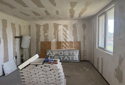 Casă cu 4 camere cu Teren 2878 Mp în Suștra - 13