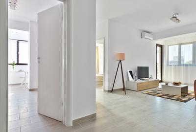 Apartament cu 2 camere decomandat, mobilat în Vitan
