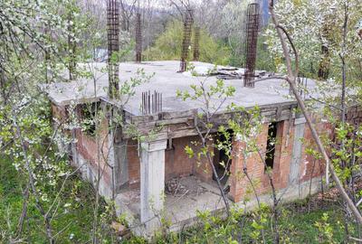Casă cu 4 camere cu Teren 2344 Mp în Secăriei - 12