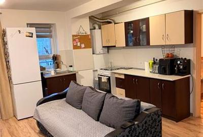 Apartament cu 2 camere semidecomandat, mobilat în 13 Decembrie - 17