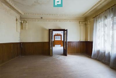 Apartament cu 3 camere semidecomandat în Central - 11