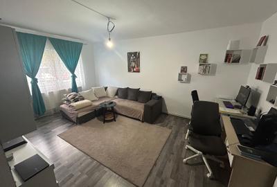 Redus! Comision 0! 4 camere 83,5 mp utili dec mob+utilat parter central Gaesti