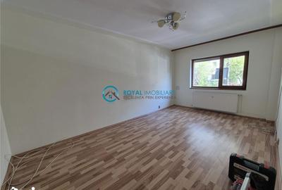 Apartament cu 3 camere decomandat, mobilat în Malu Roșu - 17