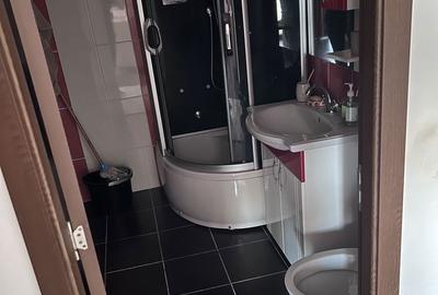 Apartament cu 3 camere decomandat în Central - 4