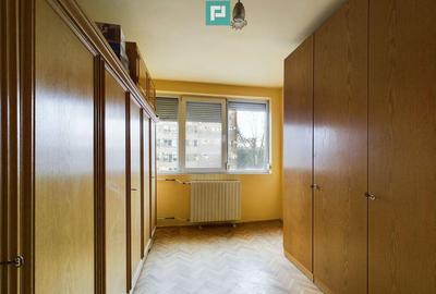 Apartament cu 3 camere, etaj intermediar - 10