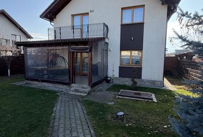 Casă cu 4 camere în Tărlungeni - 4