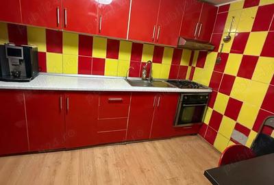 Casă cu 6 camere cu Teren 220 Mp în Central - 2