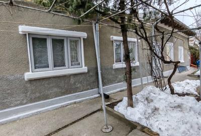 Casă cu 3 camere cu Canalizare în Piața Centrală - 5