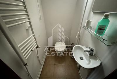 Spațiu comercial, de 47 mp, în P-ța Unirii - 2