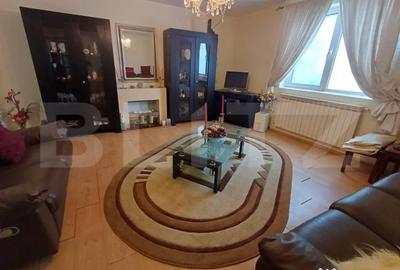Casă cu 9 camere cu Teren 813 Mp în Burdujeni - 3
