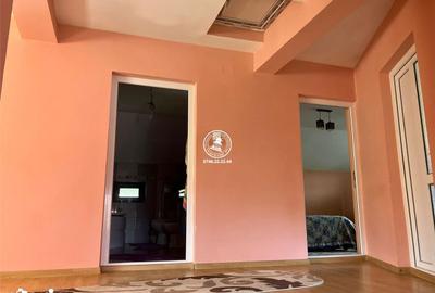 Casă cu 8 camere cu Teren 1172 Mp în Holboca - 1