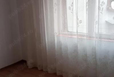 Apartament cu 3 camere decomandat în Aleșd - 6