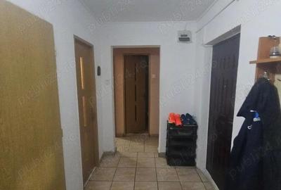 Apartament cu 3 camere de vanzare in Curtea de Arge?. - 2
