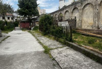 Casă cu 3 camere în Central