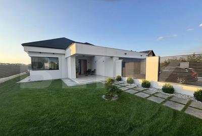 Casă cu 4 camere cu Teren 1000 Mp în Central