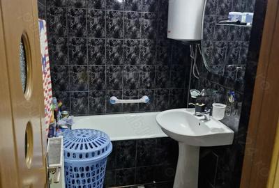 Apartament cu 3 camere decomandat în Central - 1