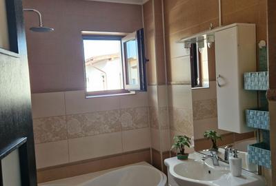 Apartament cu 3 camere decomandat în Șelimbăr - 7