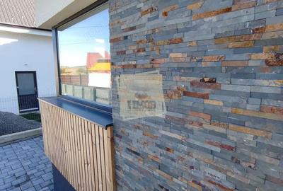 Casa moderna 5 camere teren 490 mp terasa acopertia in Cristian - 2