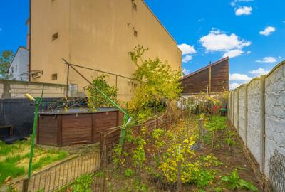 VIILOR - ECHINOCTIULUI, CASA 211 MP UTILI, LOT 460 MP! - 1