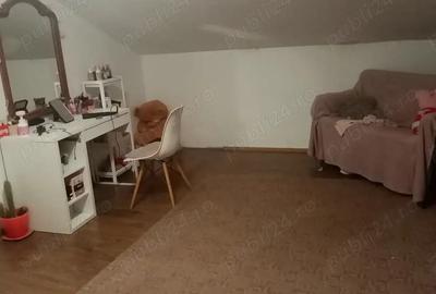 Casă cu 4 camere cu Teren 300 Mp în Țegheș - 2