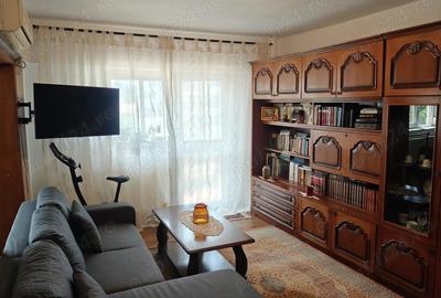 Apartament cu 3 camere zona ultracentrala Bazar confort 1 Etaj 3 S=88mp Pret: 92.000 euro - 6