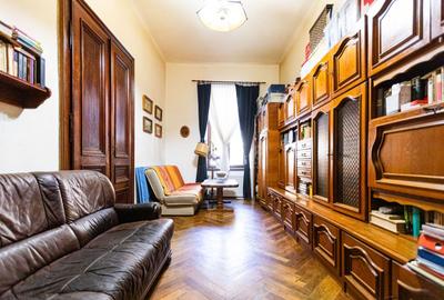 Apartament cu 5 camere circular, mobilat în Central