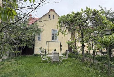 Casă cu 3 camere cu Teren 550 Mp în Elisabetin - 1