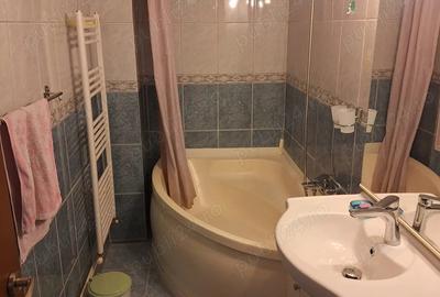 Apartament 3 camere de vanzare in zona Doamna Ghica (str. Pancota) etaj 1 8 78mp - 4
