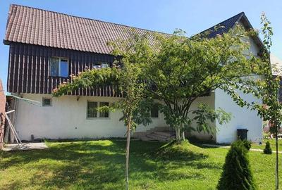 Casă cu 5 camere cu Teren 990 Mp în Sânmihaiu Român - 8