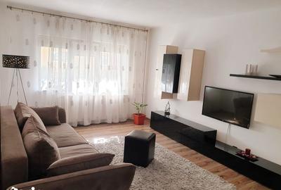 Apartament cu 2 camere decomandat în 1 Mai - 11