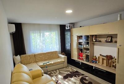 Apartament 3 camere zona OMW - 1